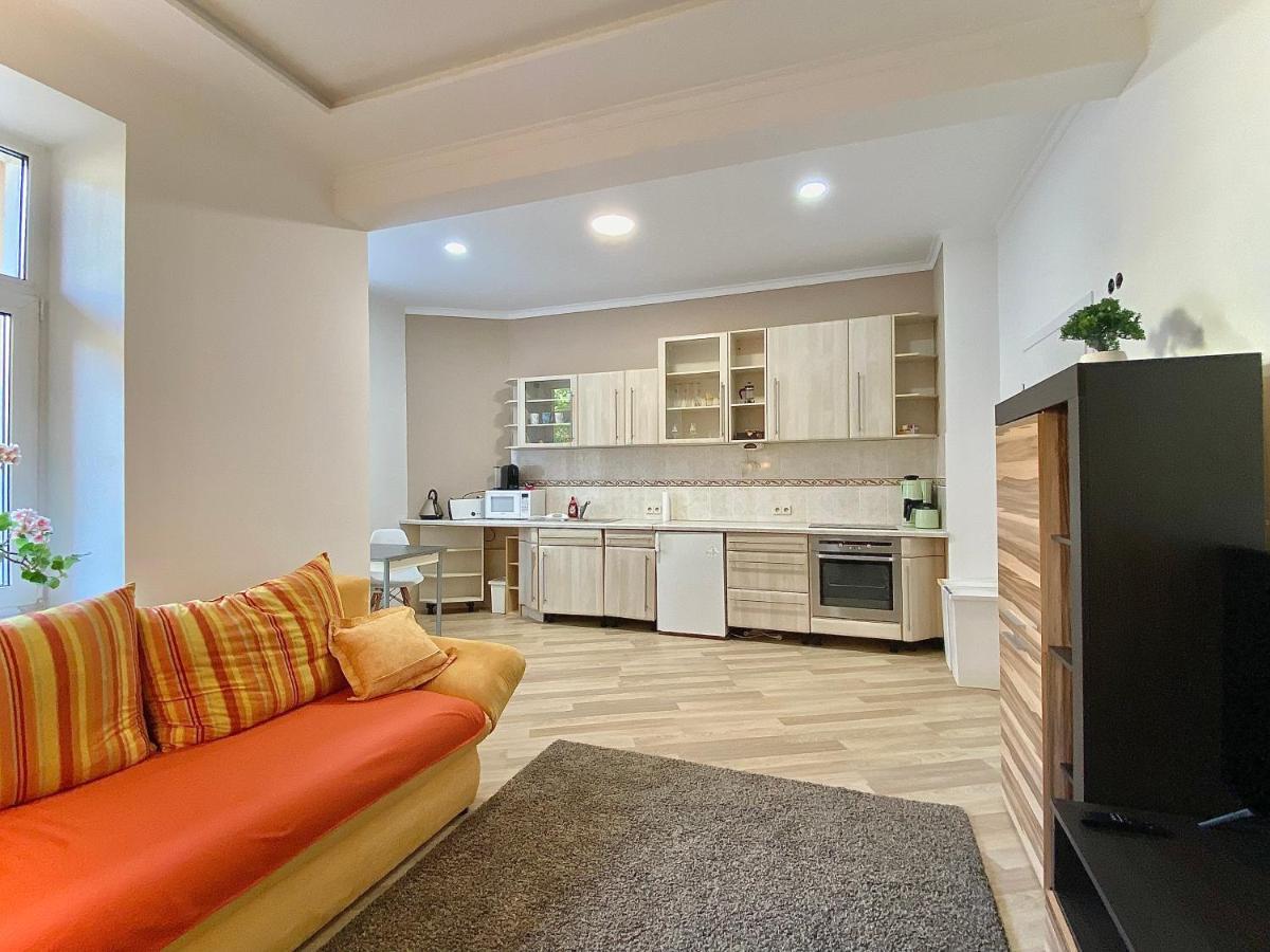 Apartment @home *